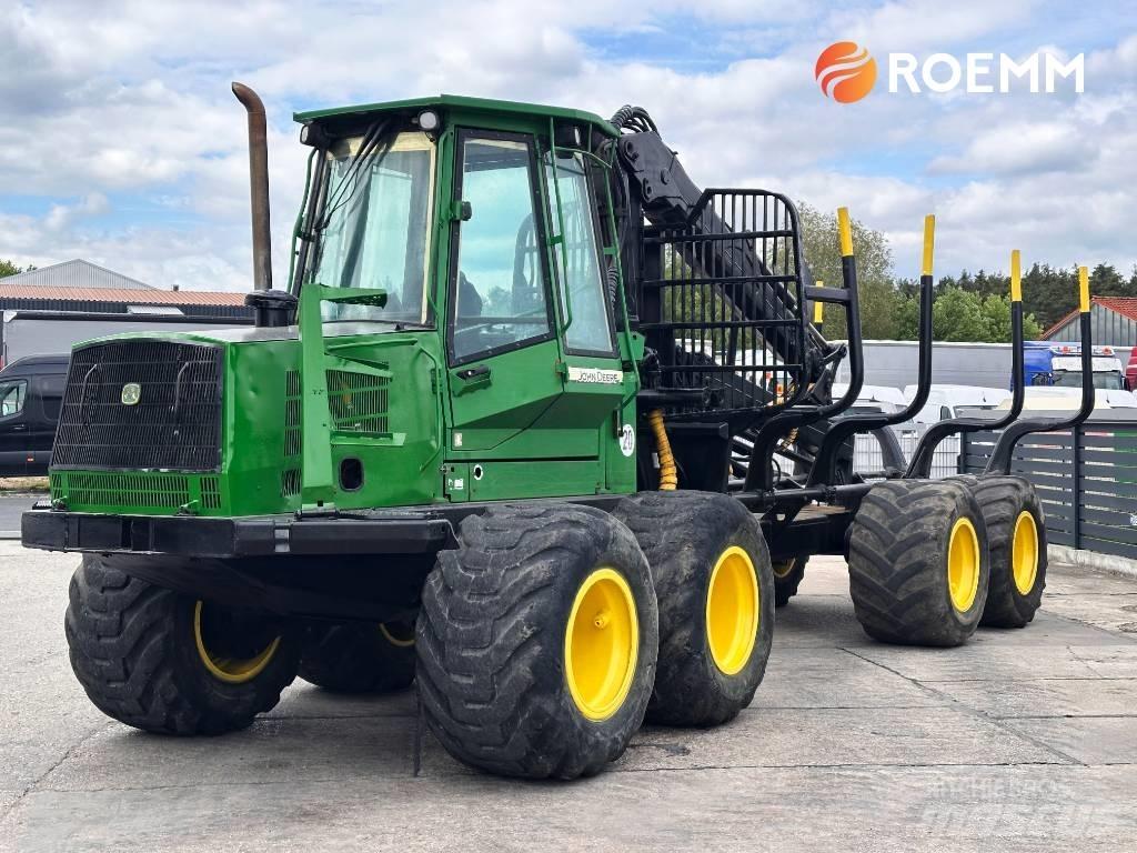 John Deere 1110 D Forwardery