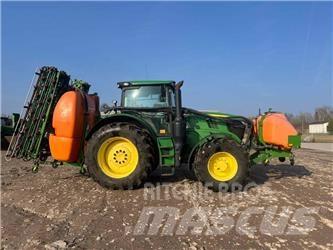 Amazone UF 1801 Zamontowane opryskiwacze