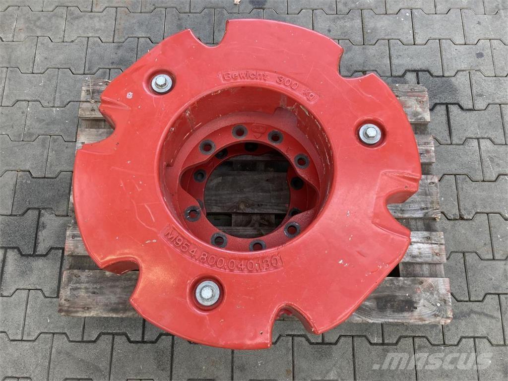 Fendt 2x 300 kg Maszyny rolnicze - Inne