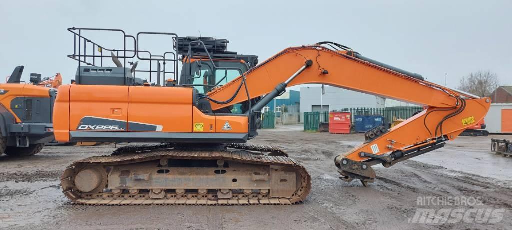 Doosan DX225LC-5 Koparki gąsienicowe
