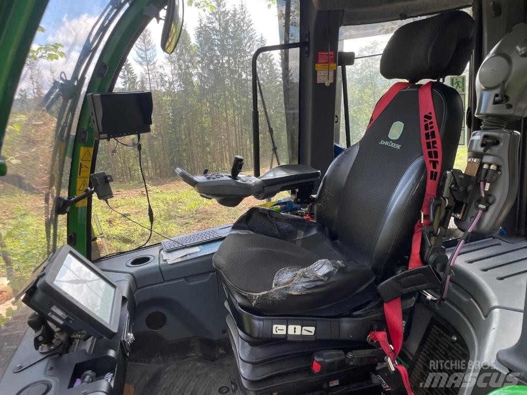 John Deere 1270G 8WD Harwestery