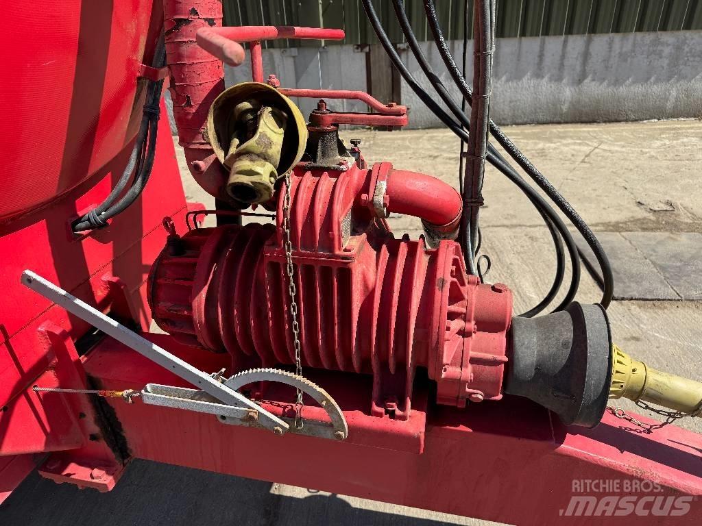 Hi-Spec 2500 Tanker Cysterny do szlamu