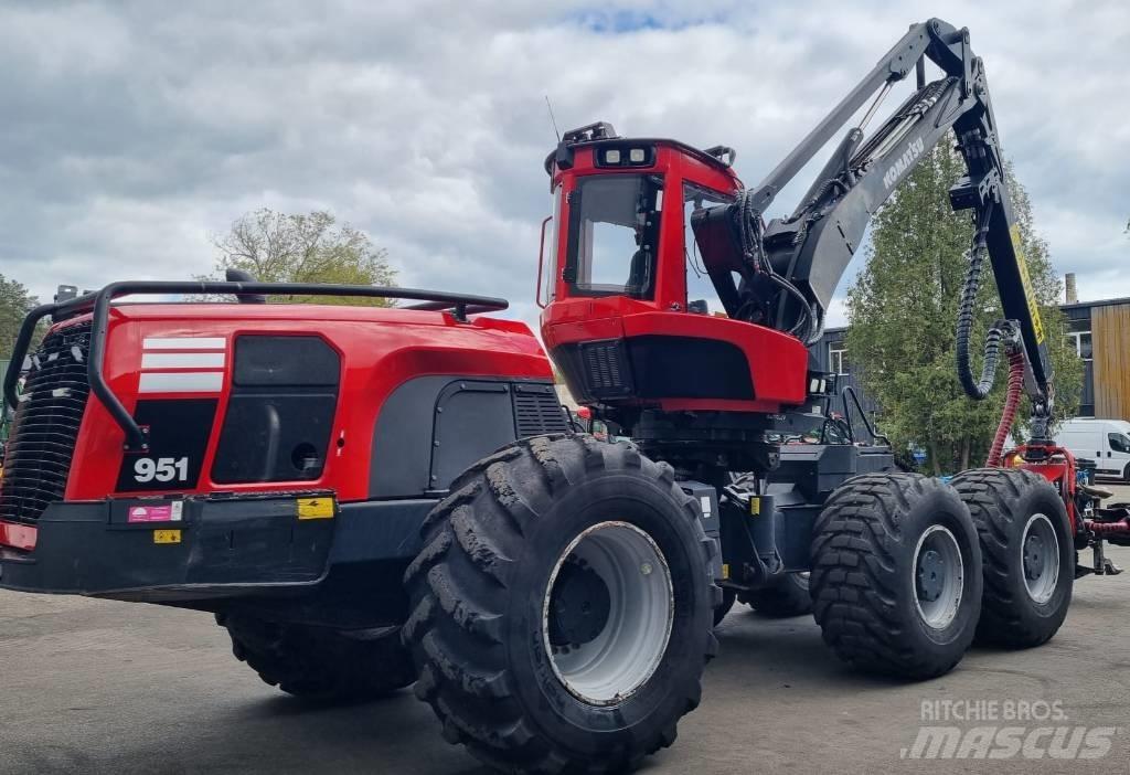 Komatsu 951 Harwestery