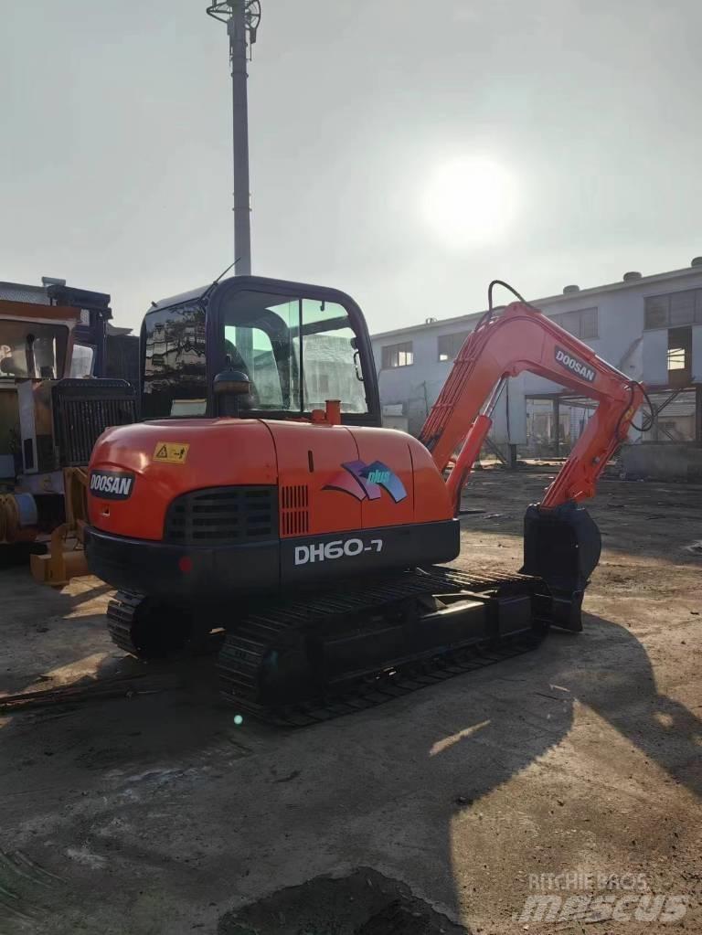 Doosan DH 60-7 Minikoparki