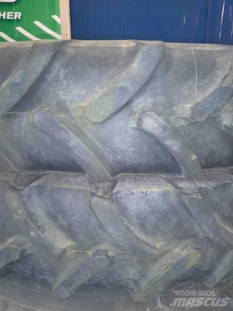 Michelin 9,5-32 Opony, koła i felgi