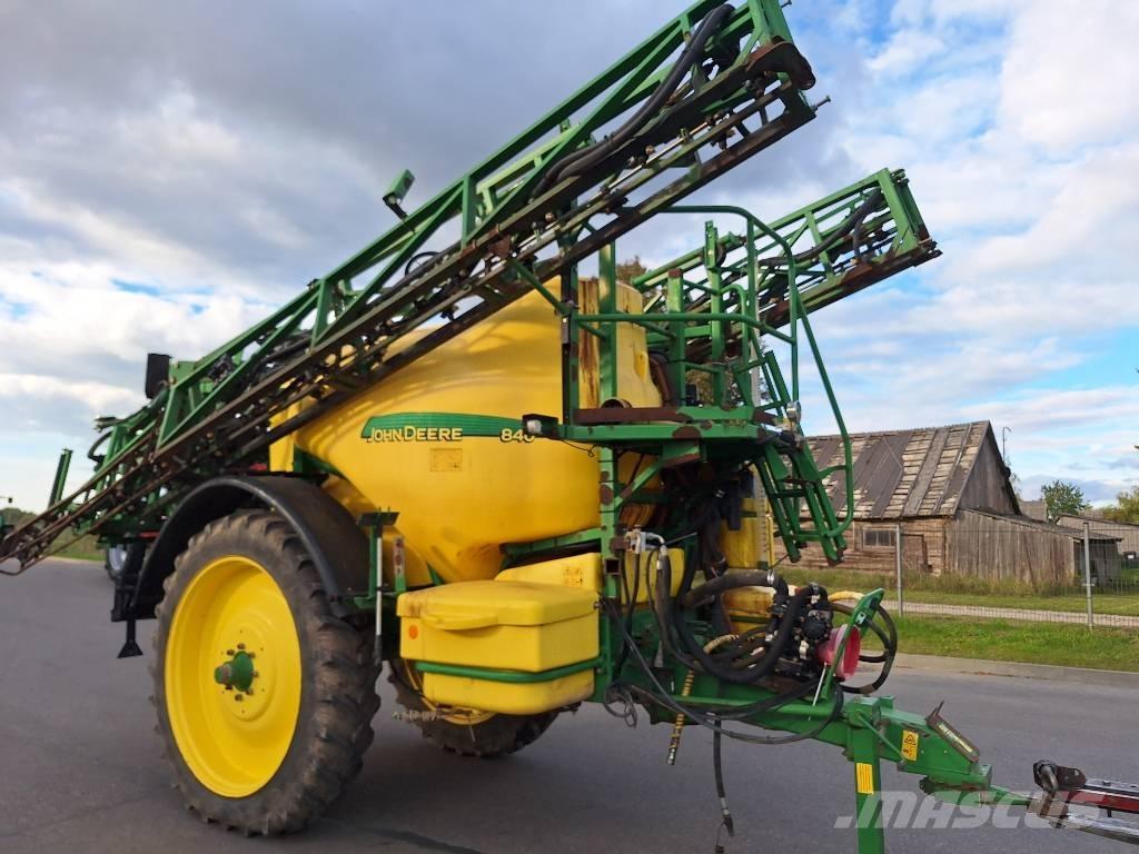 John Deere 840 Opryskiwacze zaczepiane