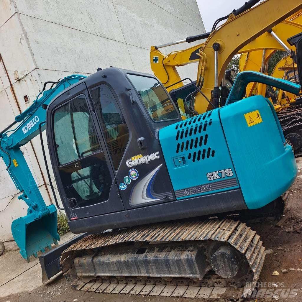 Kobelco SK 75 Midikoparki  7t - 12t