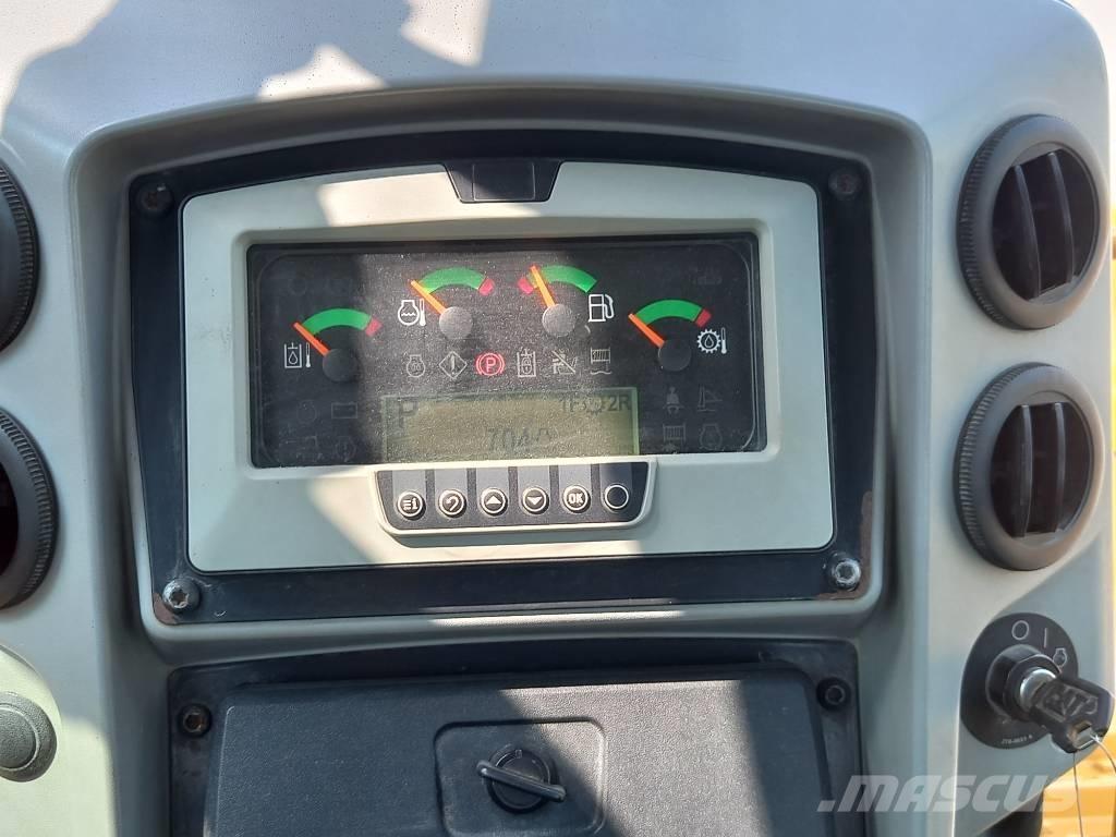 CAT D8T (Jebel Ali) Spycharki gąsienicowe