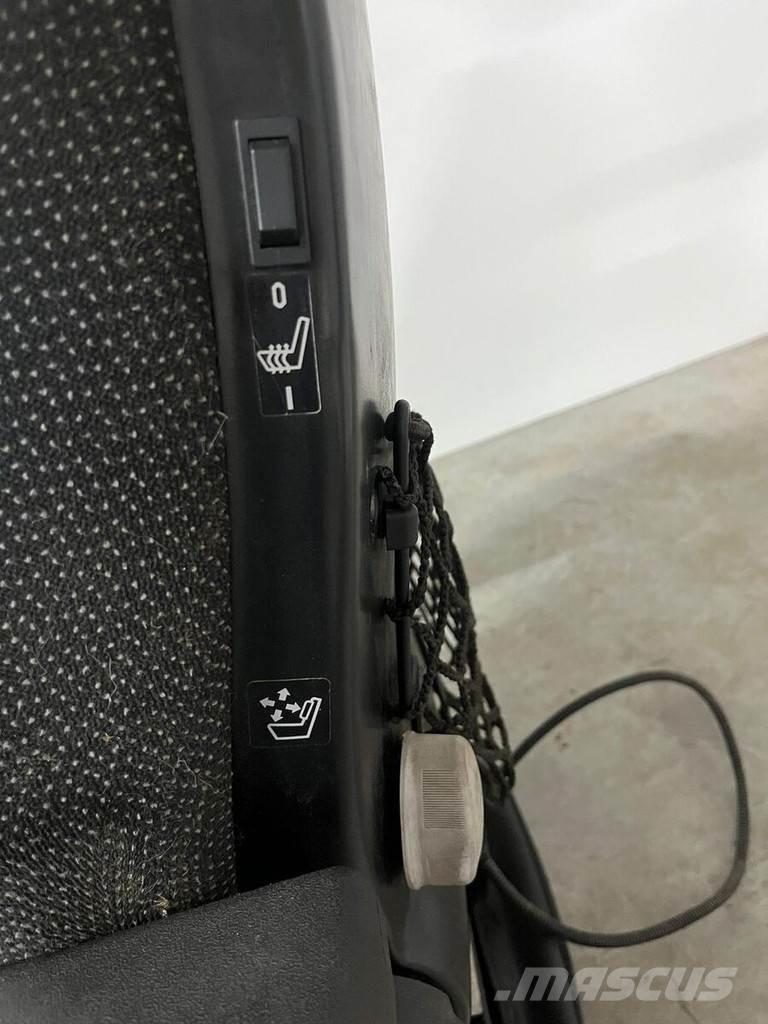 Liebherr Stoel Transport - Inne