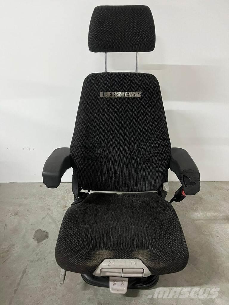 Liebherr Stoel Transport - Inne