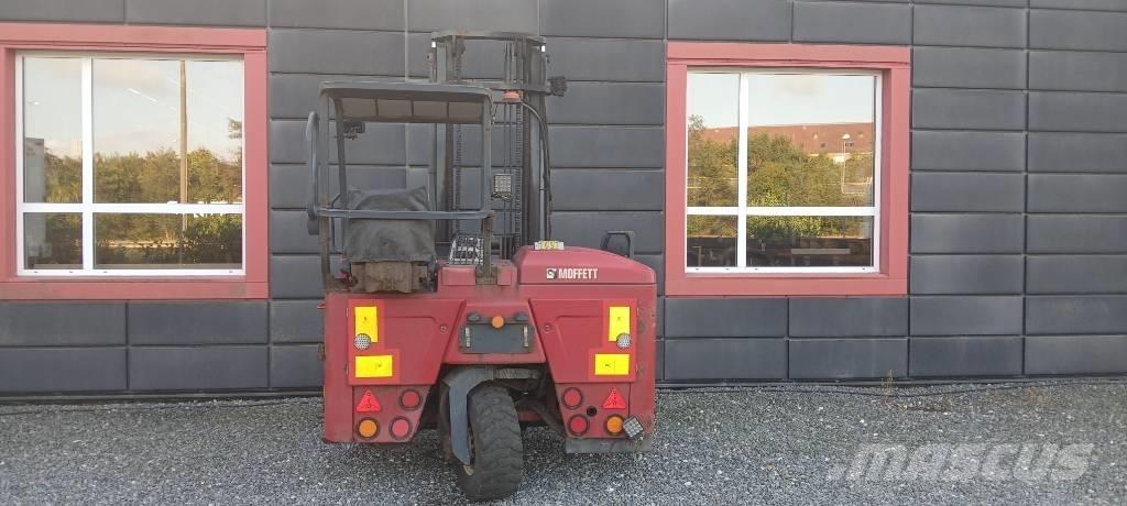 Moffett M5 25.3 NX Wózki Diesla
