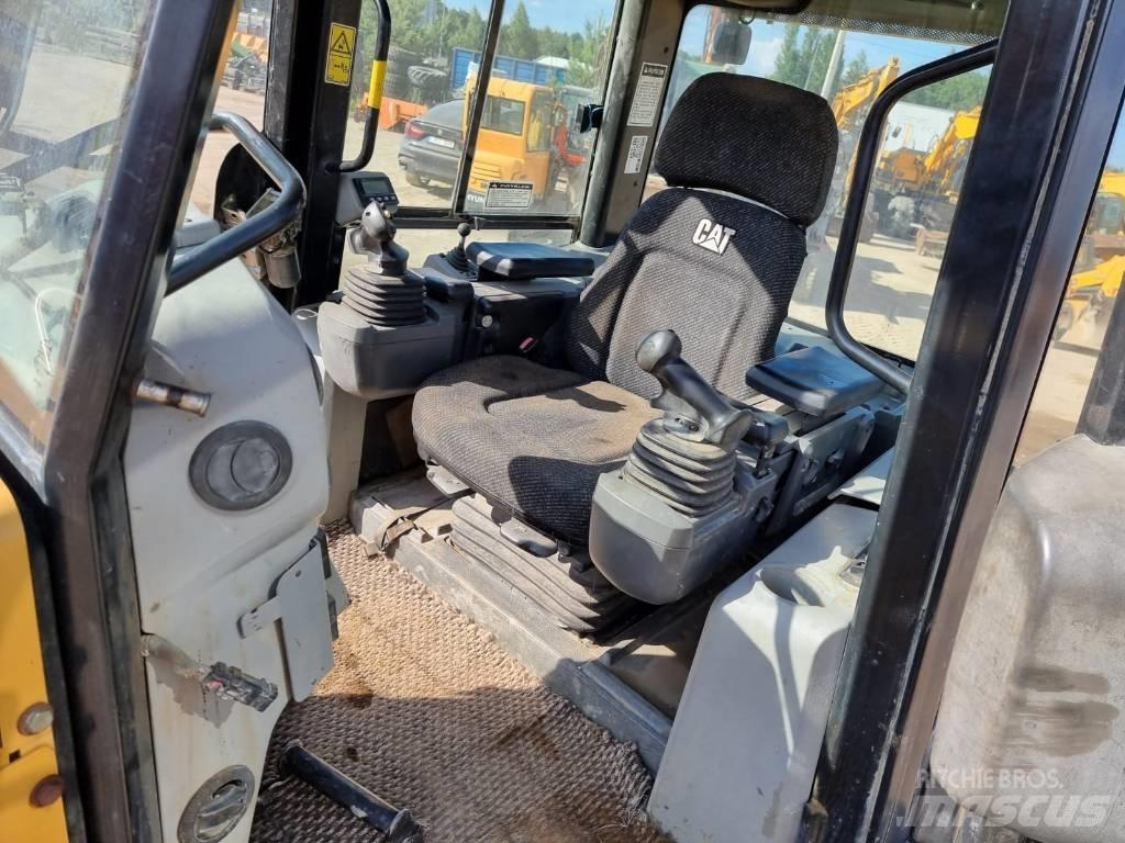 CAT D 6 K LGP Spycharki gąsienicowe