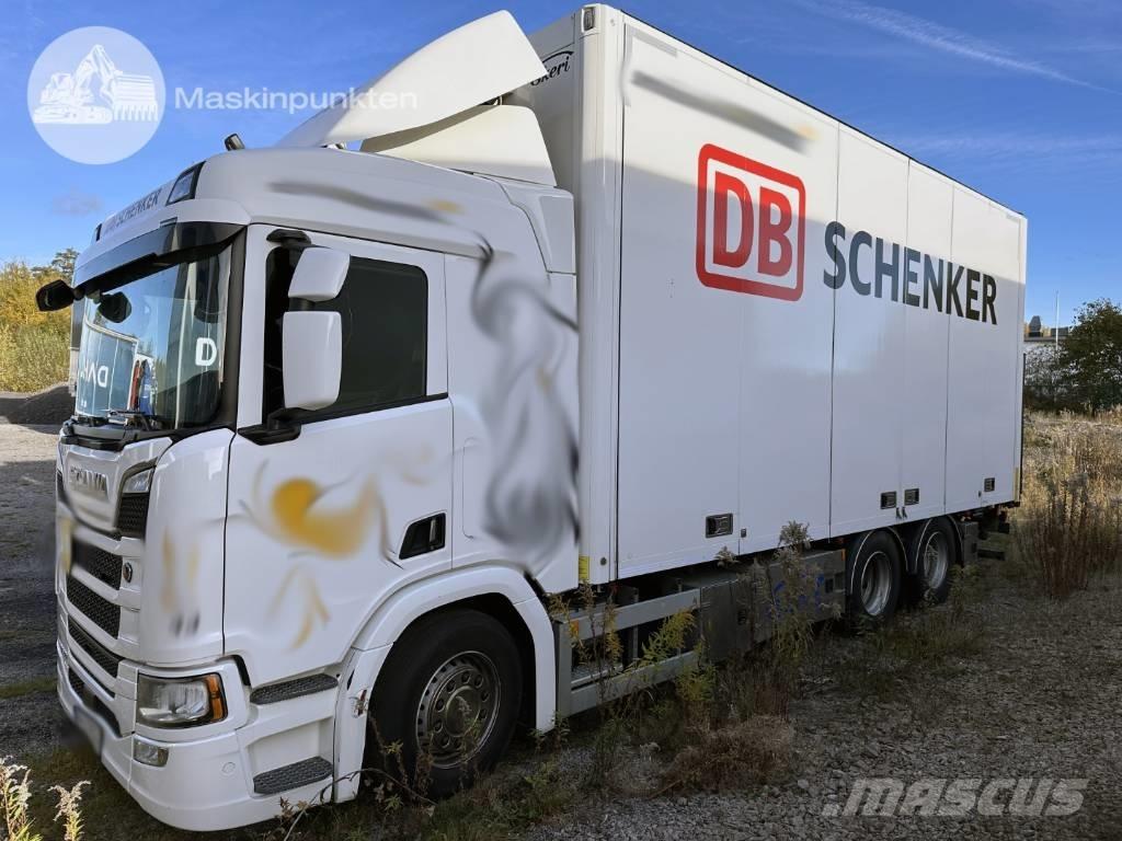 Scania R 580 Samochody ciężarowe ze skrzynią zamkniętą