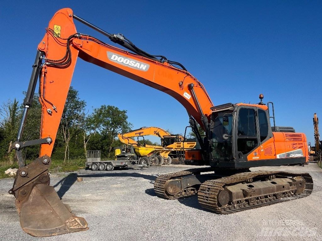 Doosan DX 225 LC-5 Koparki gąsienicowe