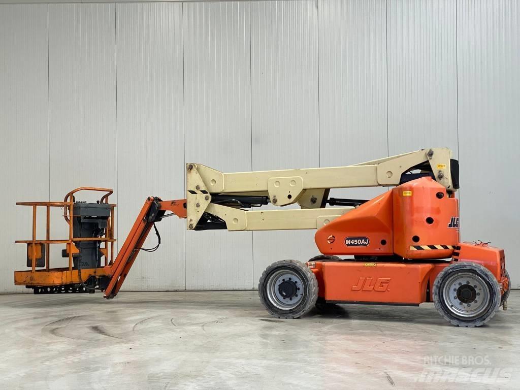 JLG M450AJ Podnośniki przegubowe