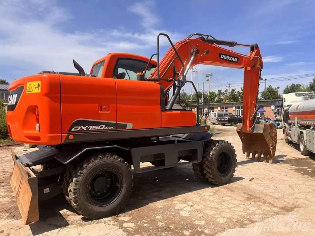 Doosan DH150W Koparki kołowe