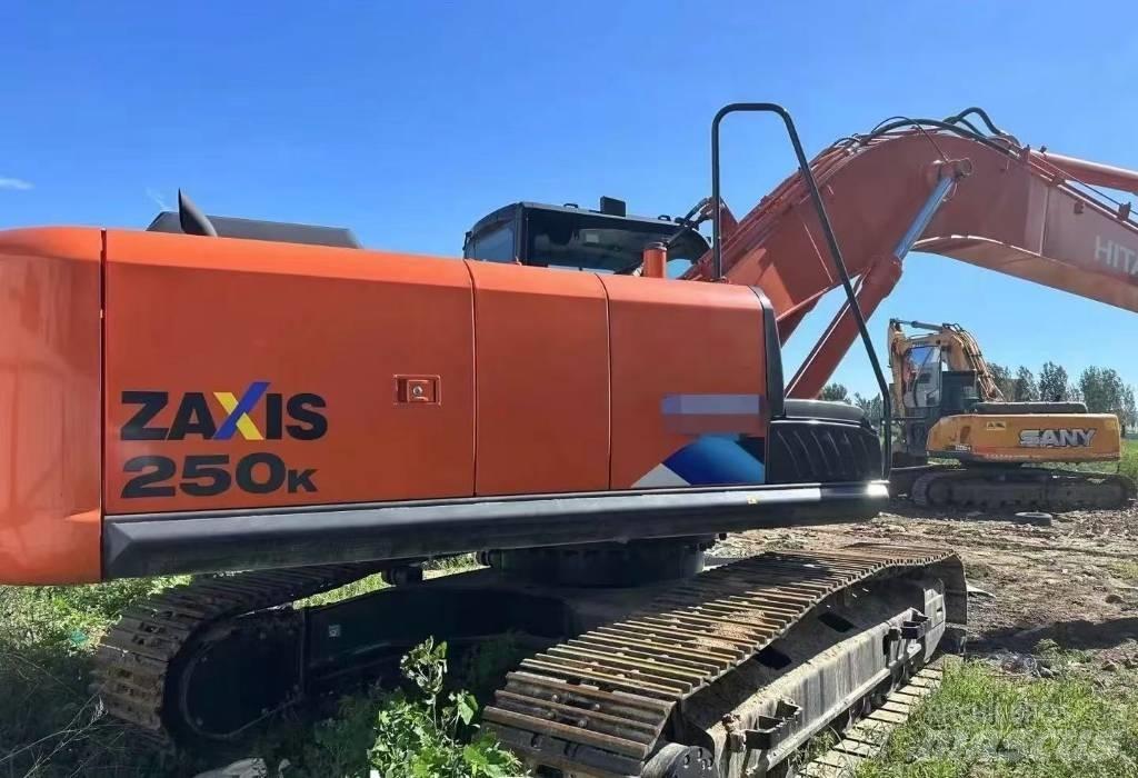 Hitachi 250 Koparki gąsienicowe