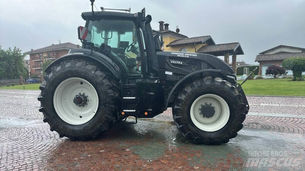 Valtra Q305 Ciągniki rolnicze