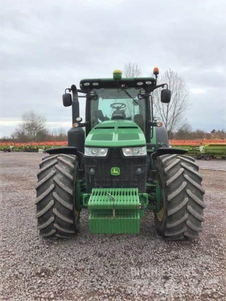John Deere 8320 R Ciągniki rolnicze