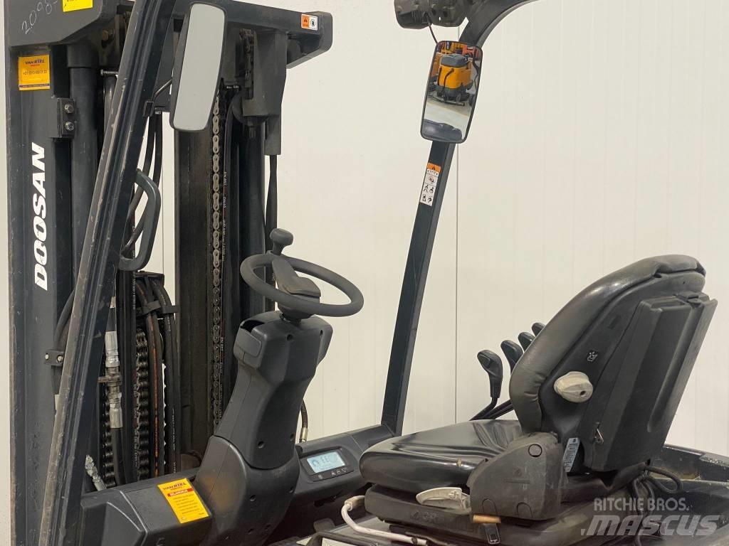 Doosan B35X-7 Wózki elektryczne