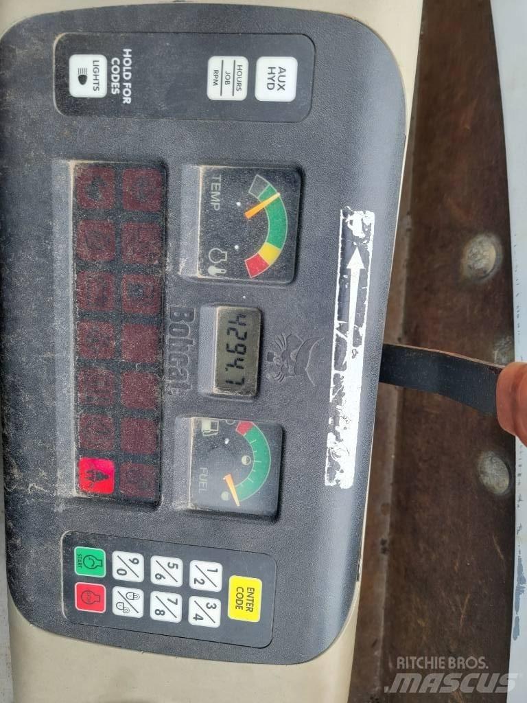Bobcat 329G Minikoparki