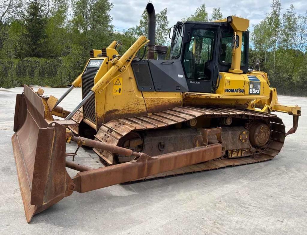 Komatsu D 65 PX-15 Spycharki gąsienicowe