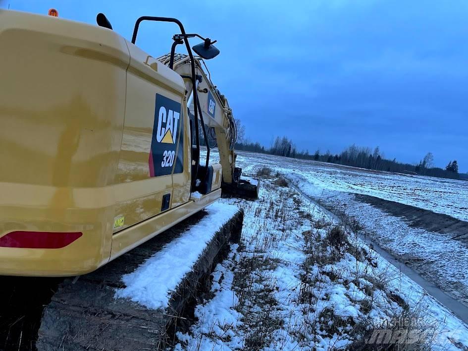 CAT 320 Koparki gąsienicowe