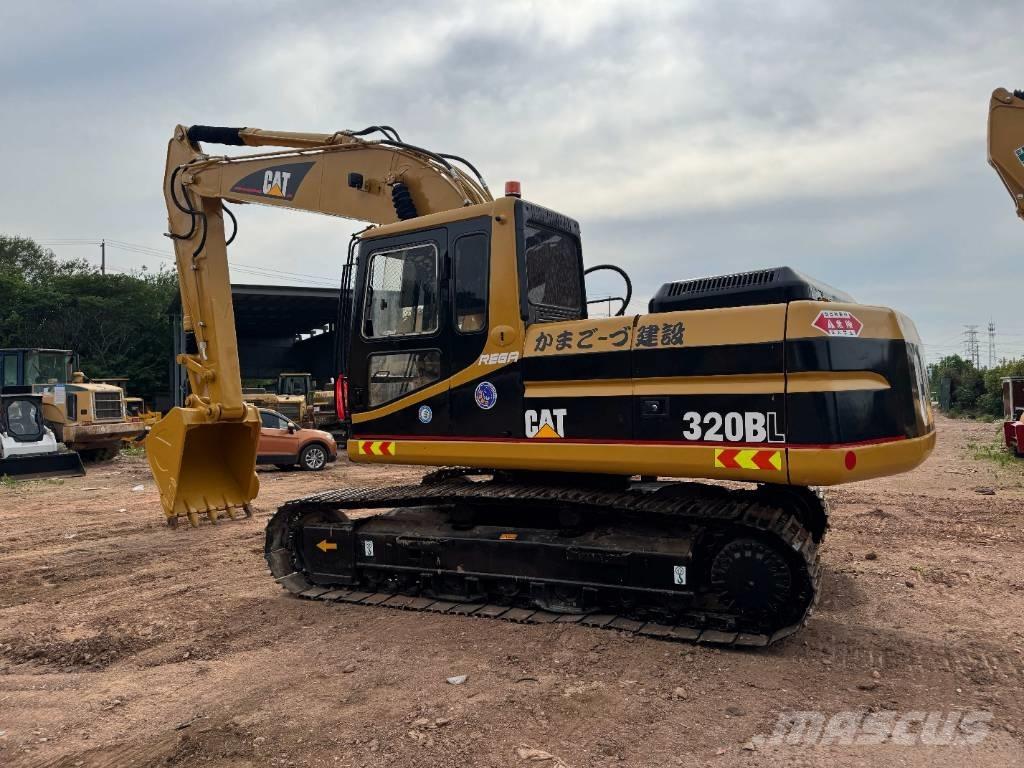 CAT 320B Koparki gąsienicowe