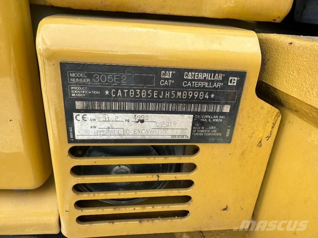 CAT 305 Minikoparki