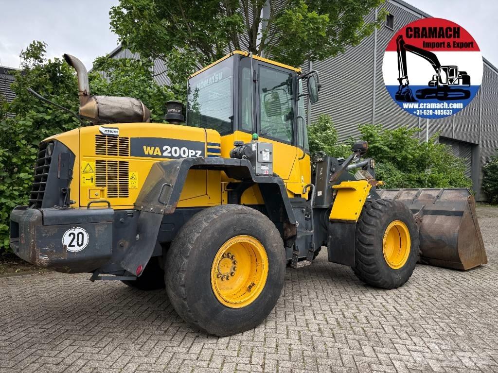 Komatsu WA 200 PZ-6 Ładowarki kołowe