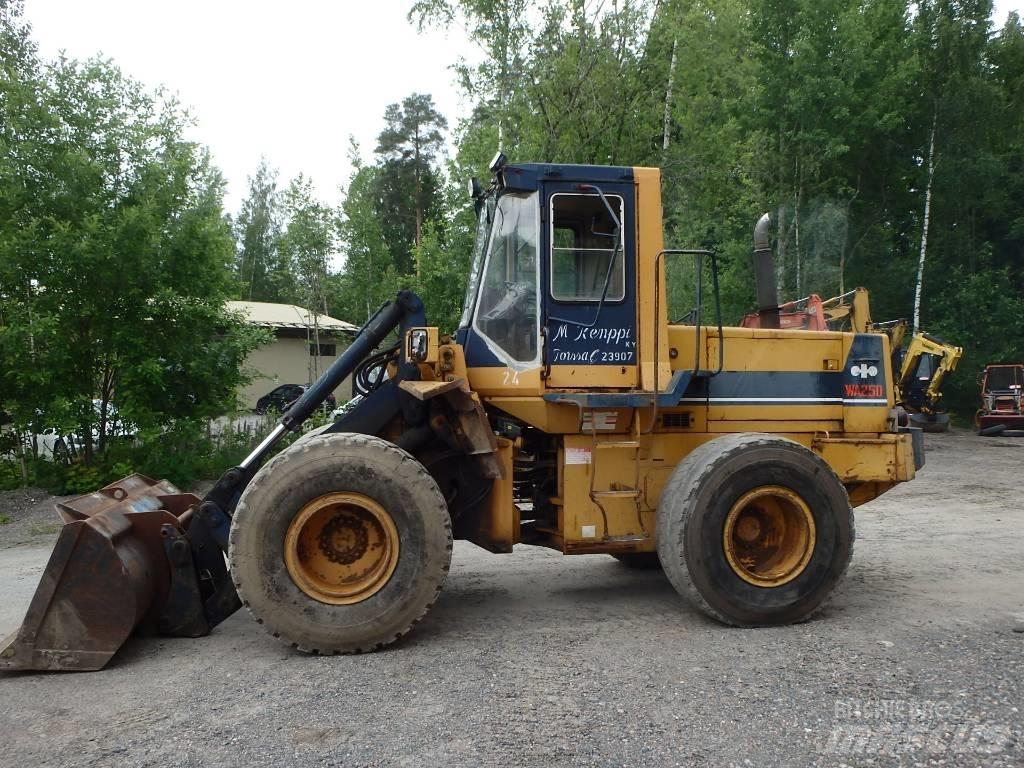 Komatsu WA 250-1 Ładowarki kołowe