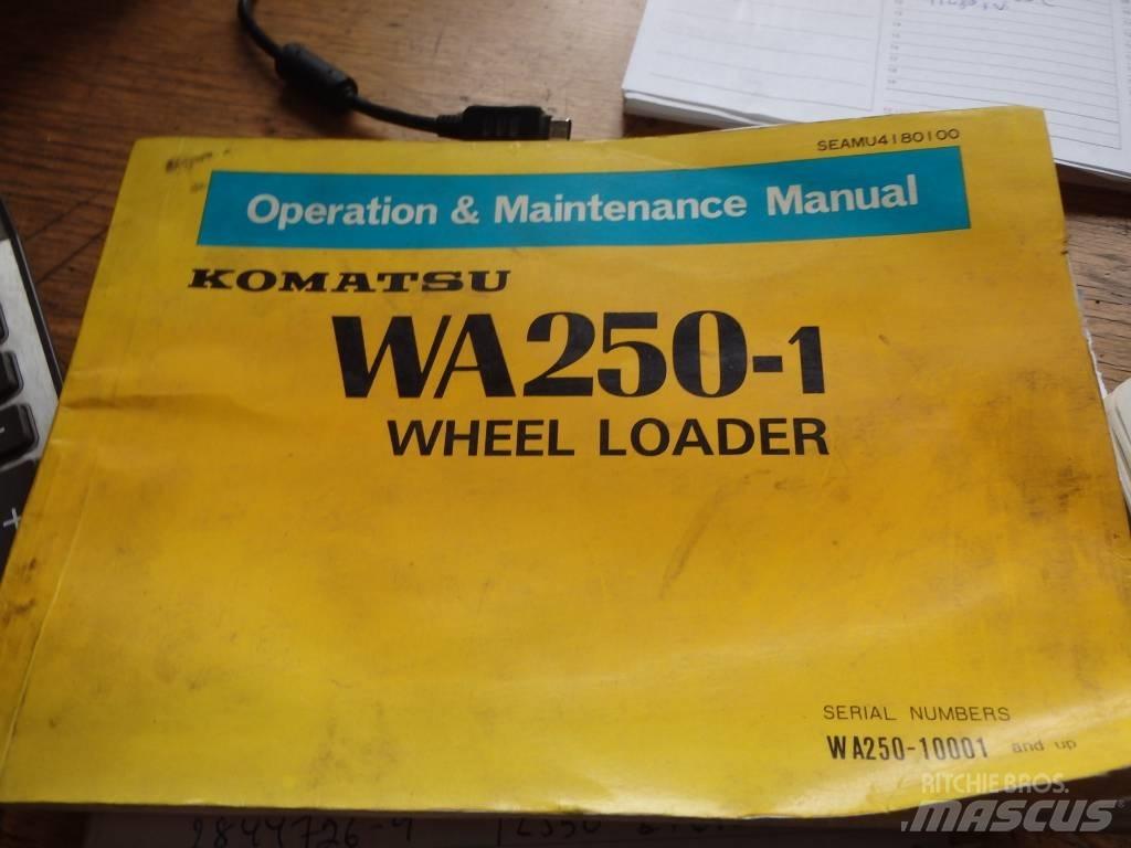 Komatsu WA 250-1 Ładowarki kołowe