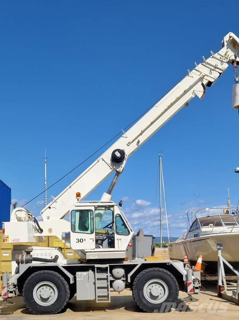 Terex A 300 Żurawie terenowe