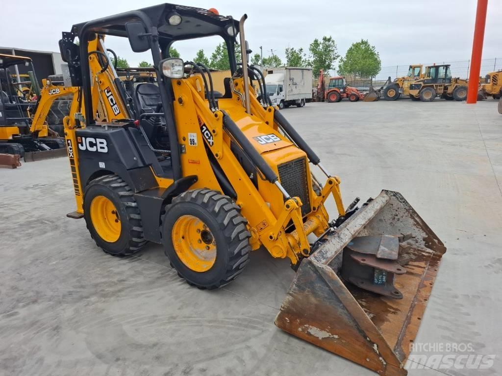JCB 1 CX Koparko-ładowarki