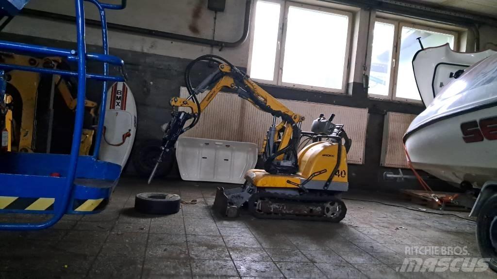 Brokk 40 Minikoparki