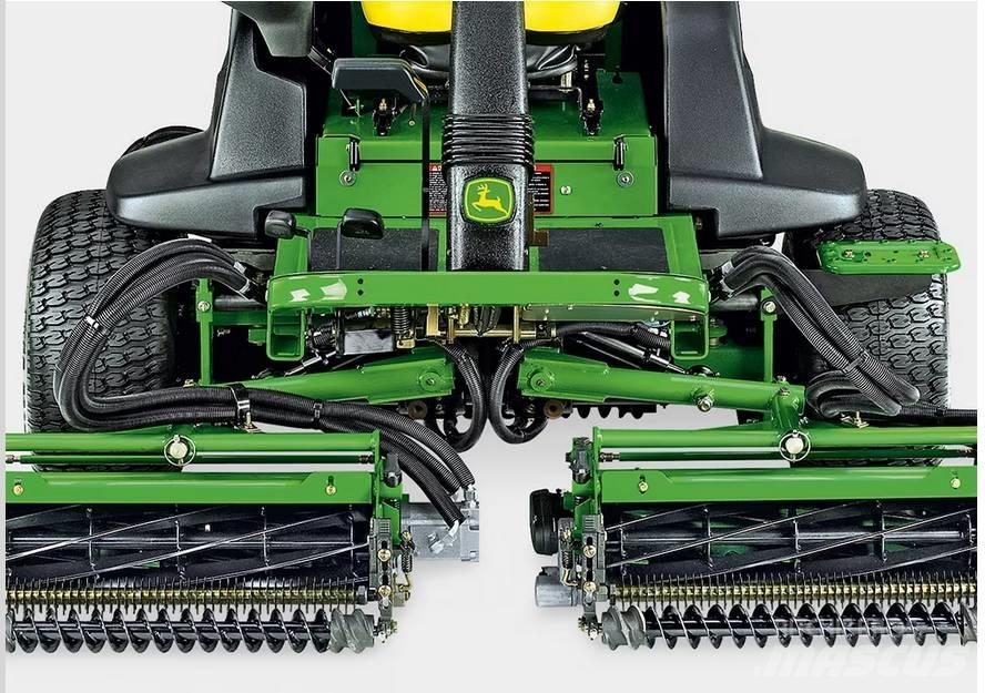 John Deere 2500 A Kosiarki do muraw