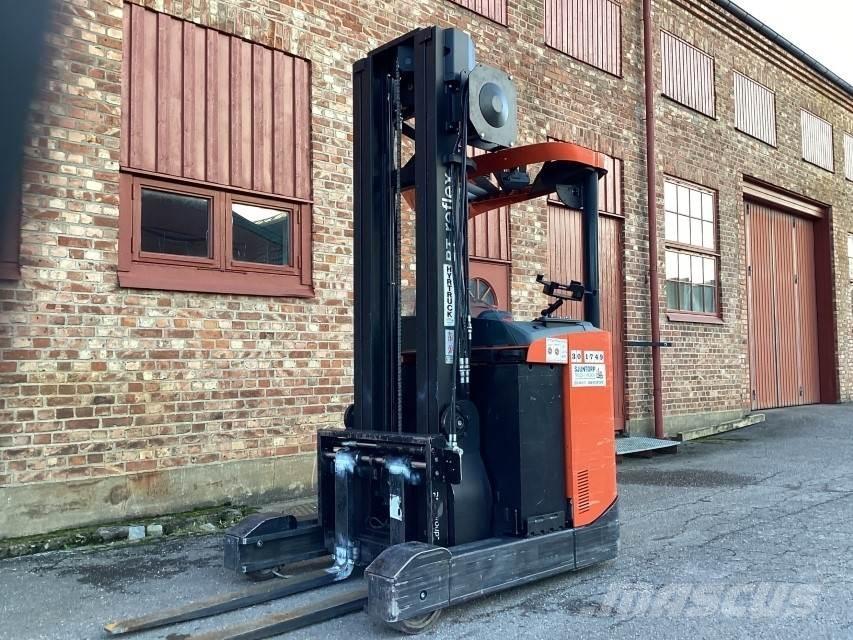 BT RRE 160 Wózki widłowe wysokiego składowania