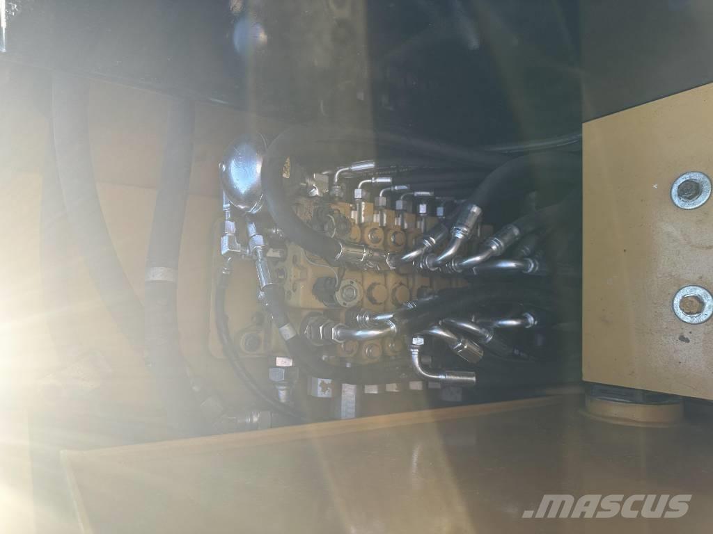CAT 305.5E Minikoparki