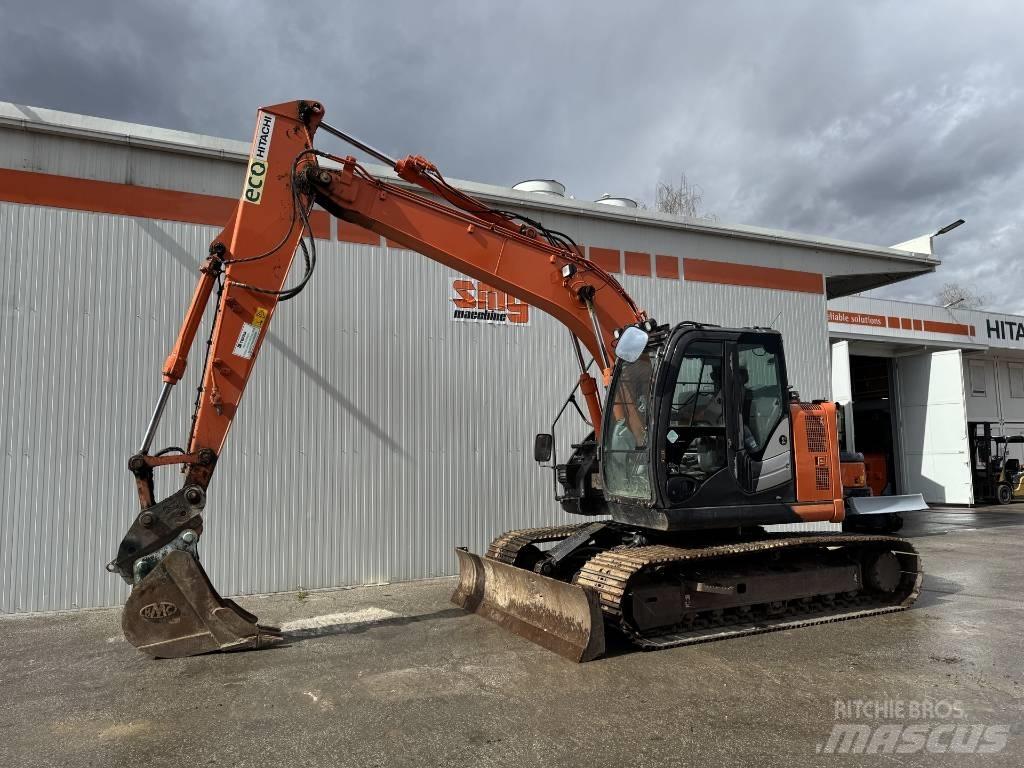 Hitachi ZX 135 US-6 Koparki gąsienicowe