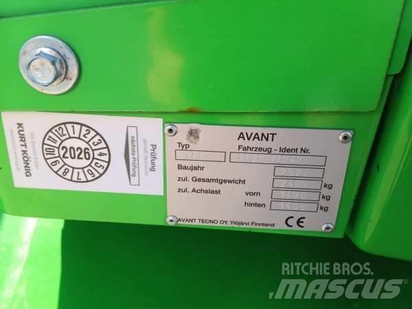 Avant 528 Ładowarki burtowe