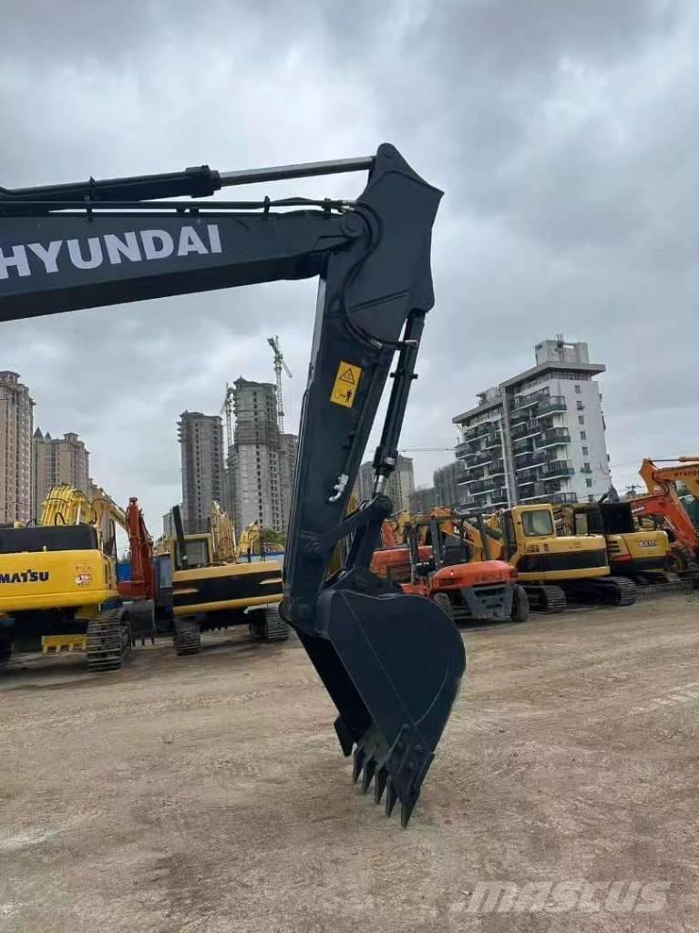 Hyundai 225LC-9T Koparki gąsienicowe