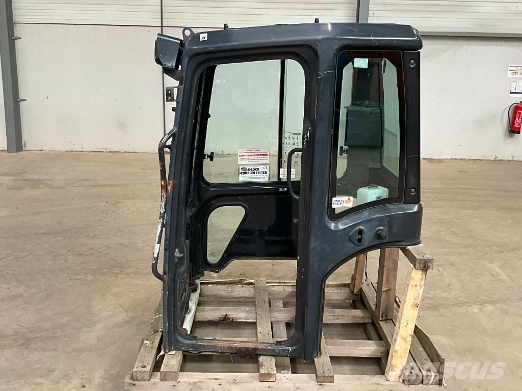 Kubota U 48-4 / U 55-4 Kabiny i wnętrze