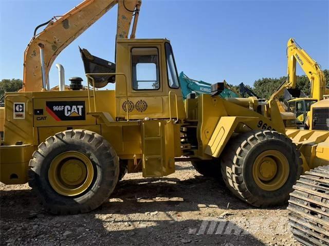 CAT 966 F Ładowarki kołowe