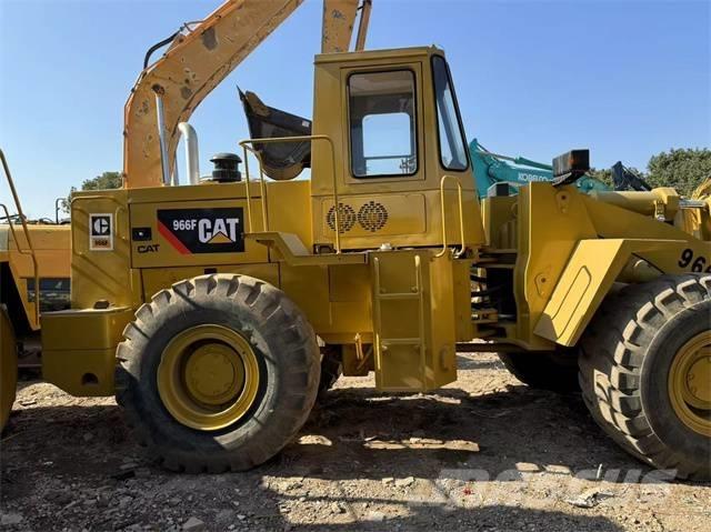 CAT 966 F Ładowarki kołowe