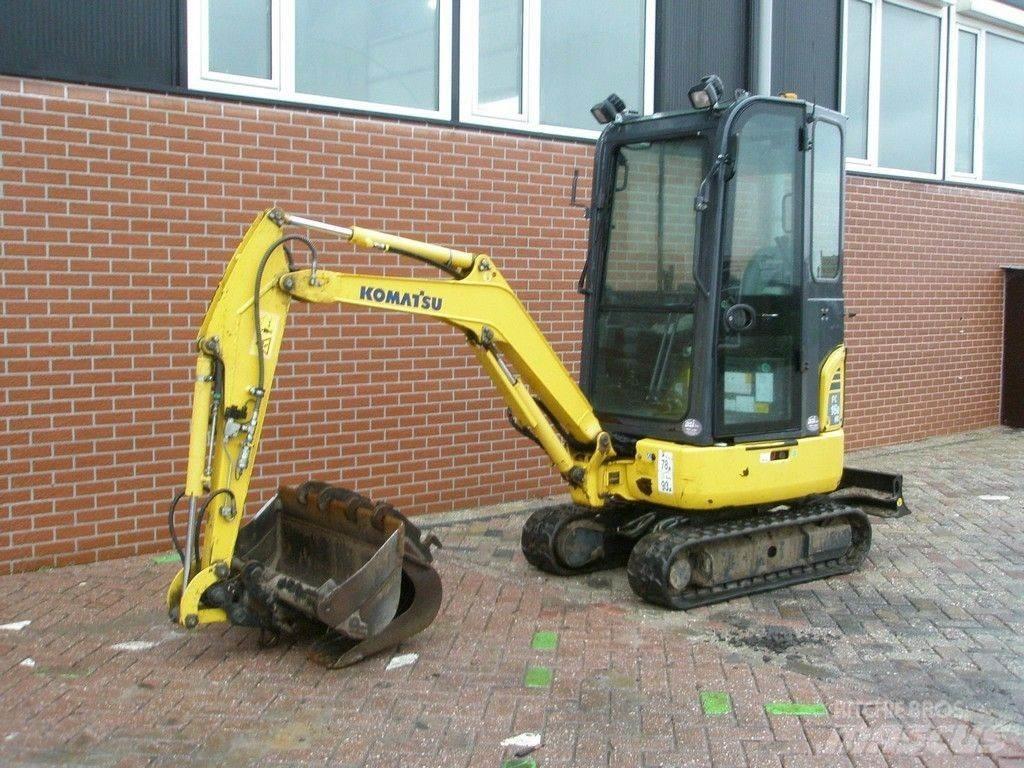 Komatsu PC16R-3HS Minikoparki