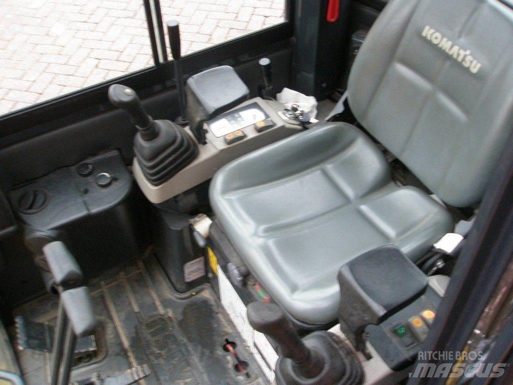 Komatsu PC16R-3HS Minikoparki
