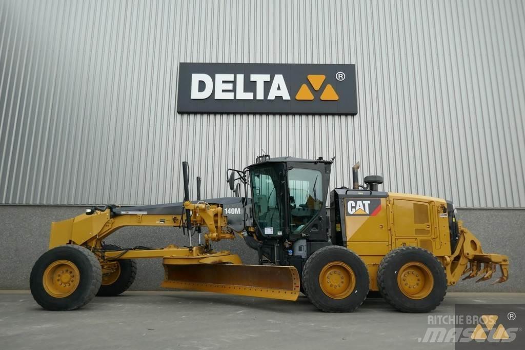 CAT 140M3 Równiarki