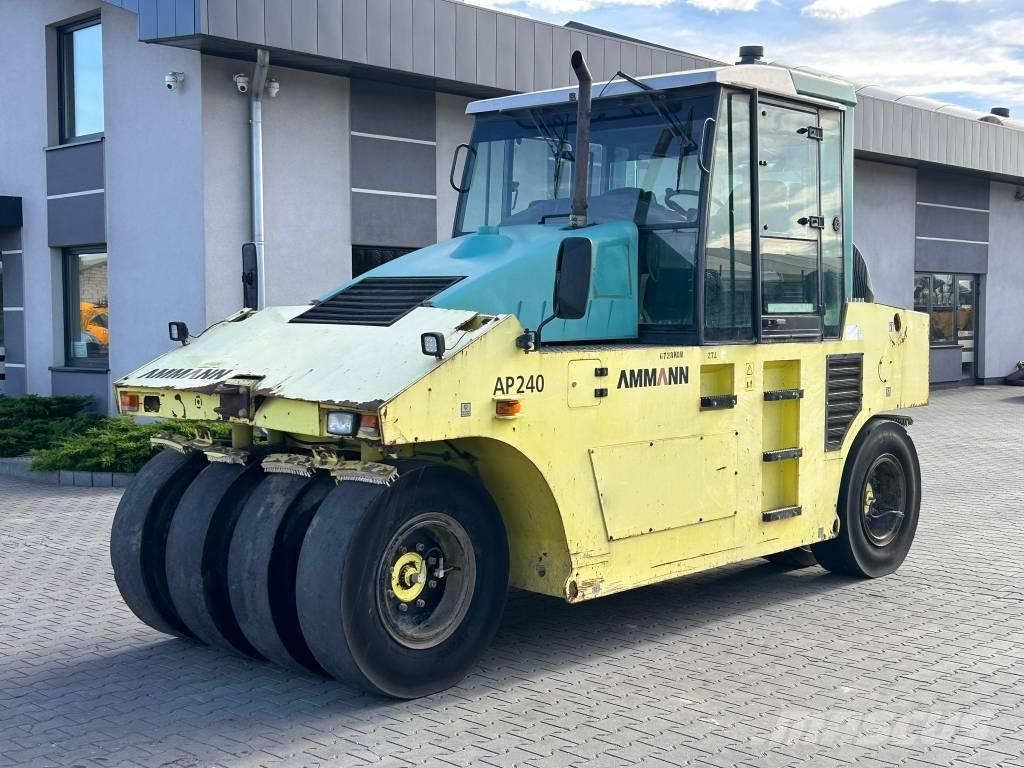 Ammann AP 240 Walce ogumione