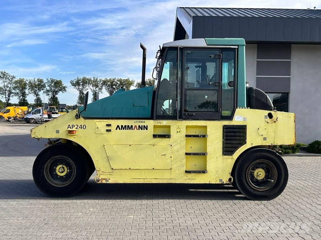 Ammann AP 240 Walce ogumione