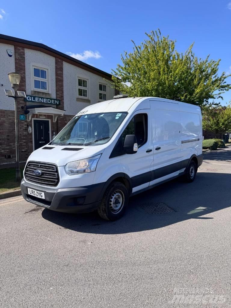 Ford Transit 350 Busy / Vany